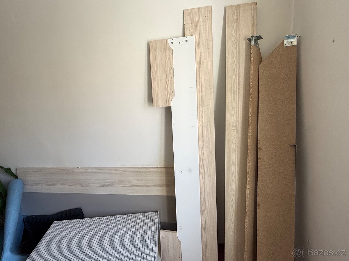Konstrukce postele a rosty - 3