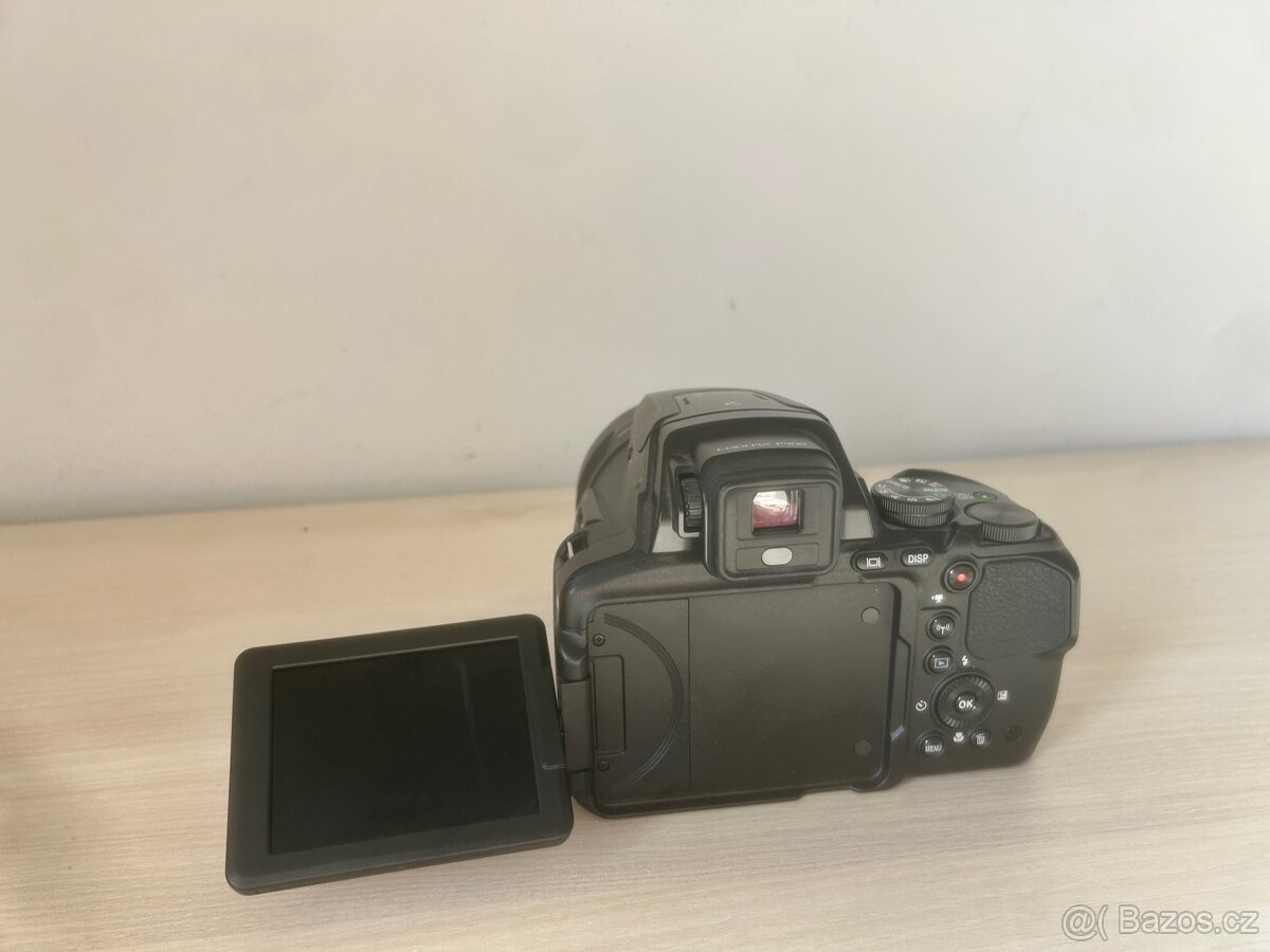 Nikon Coolpix P900 - 3