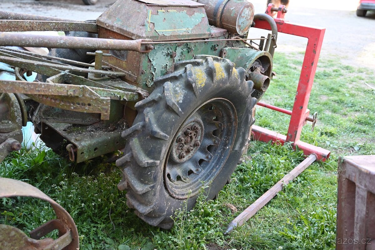 Trusty tractor - 3
