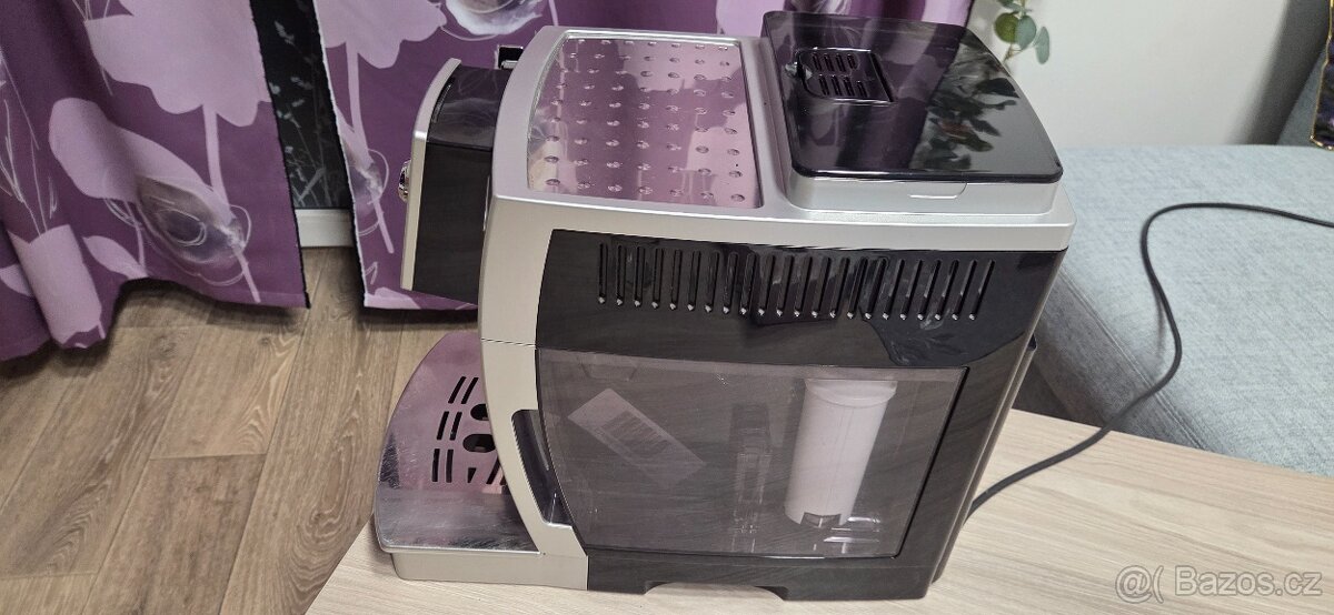 Kávovar delonghi - 3