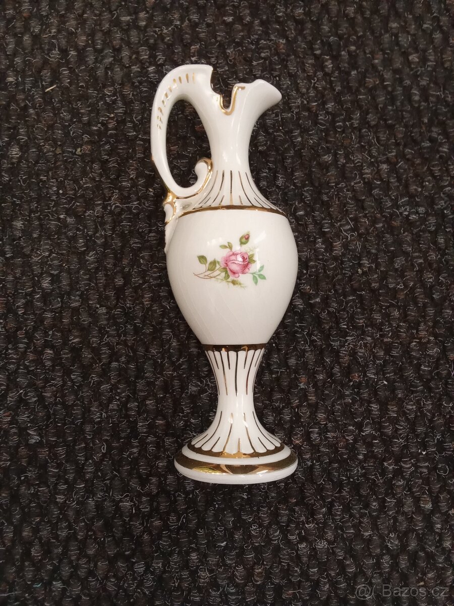 Porcelánová váza - 3