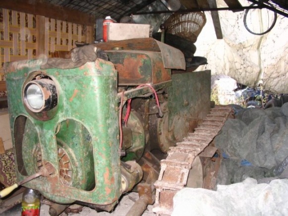 Agrostroj PT-10 pásový traktor sháním - 3