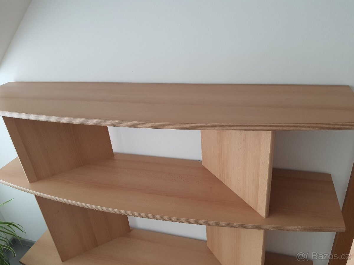 Knihovna, regál - 3