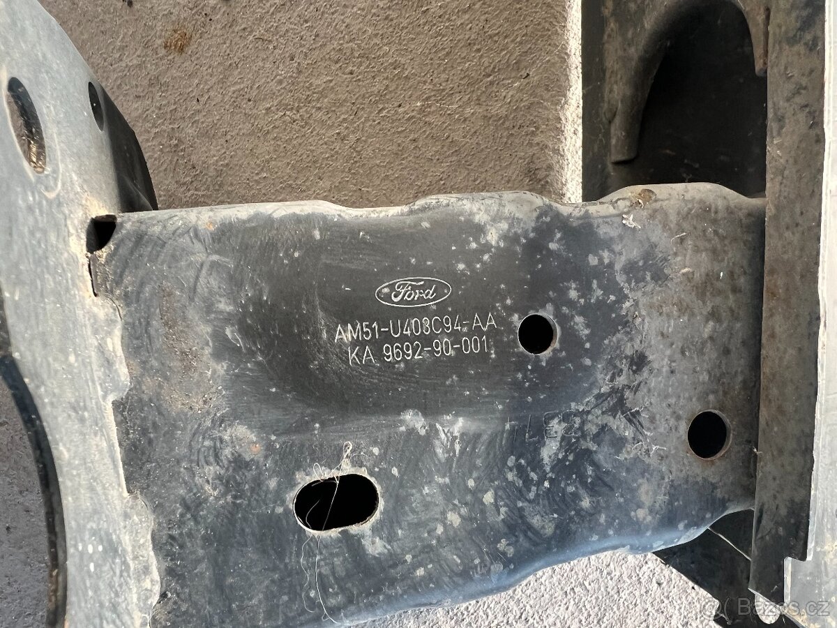 Ford C-max II - výztuha zadního nárazníku - 3