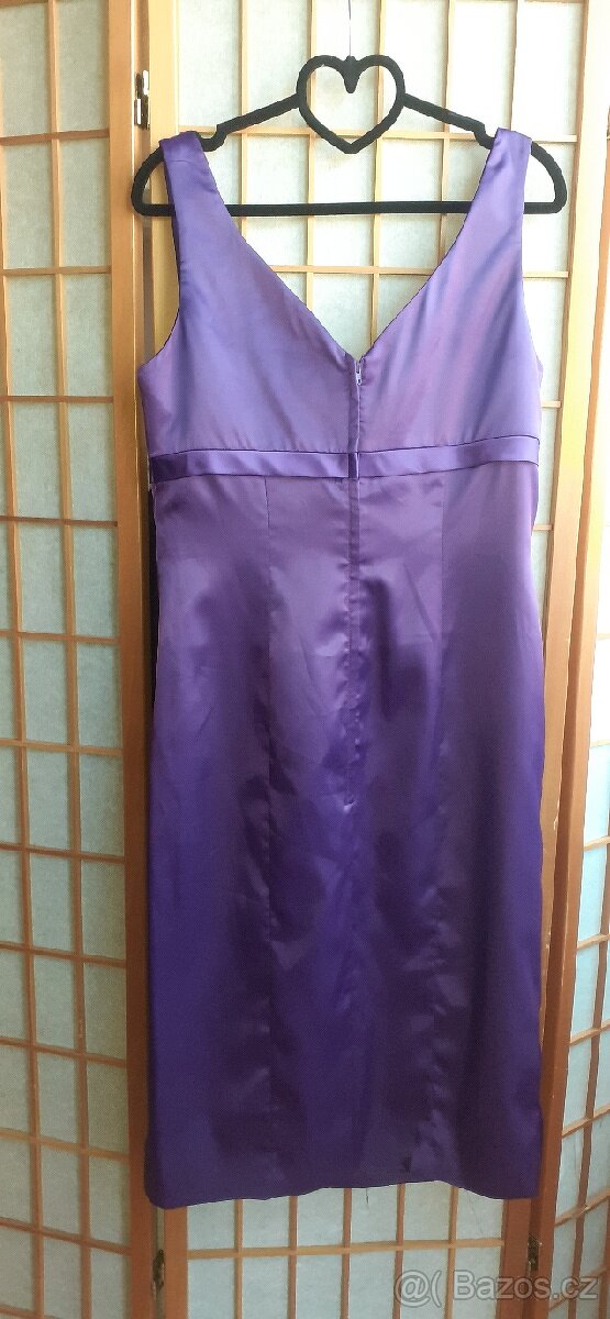 40/42, Satenove pouzdrove plesove/společenské saty - 3