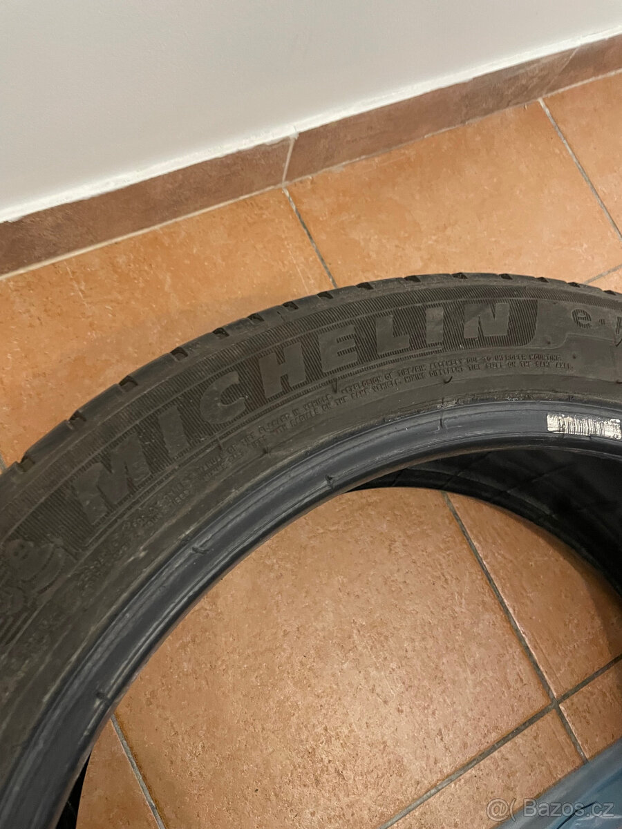 Letní sada Michelin e-Primacy 235/45 R18 pro Tesla Model 3 - 3