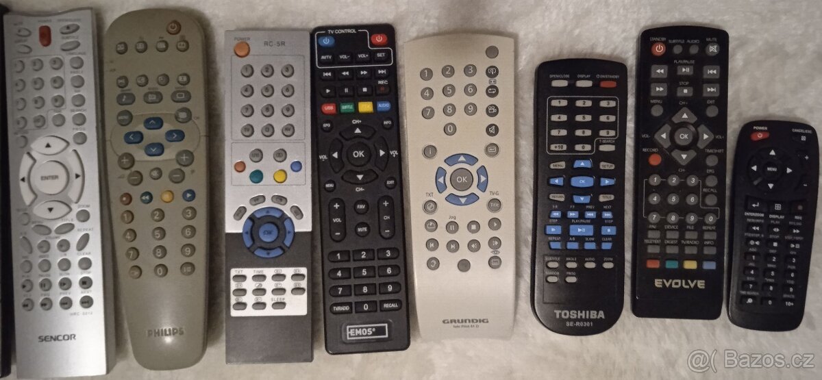 DÁLKOVÉ OVLADAČE - sada 3 - 3