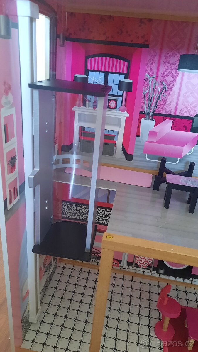 Dřevěný dům pro panenky - 3