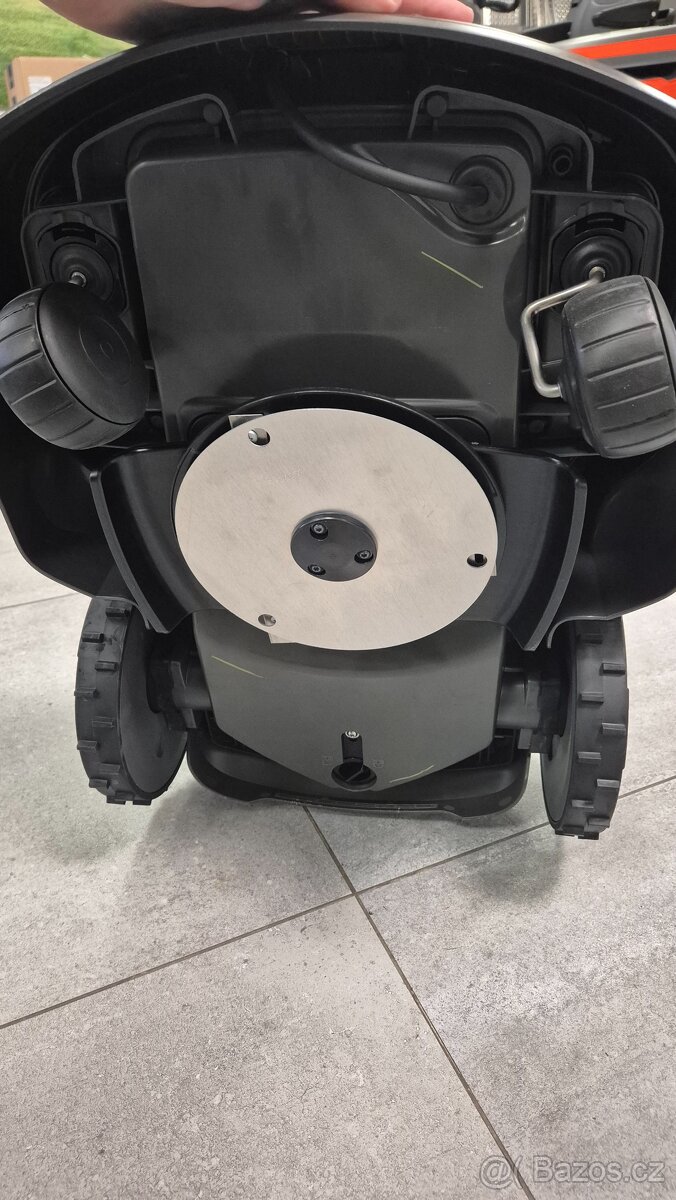 Robotická sekačka Husqvarna 315 Mark II - 3