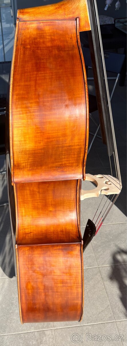 Celodřevěný kontrabas - 3