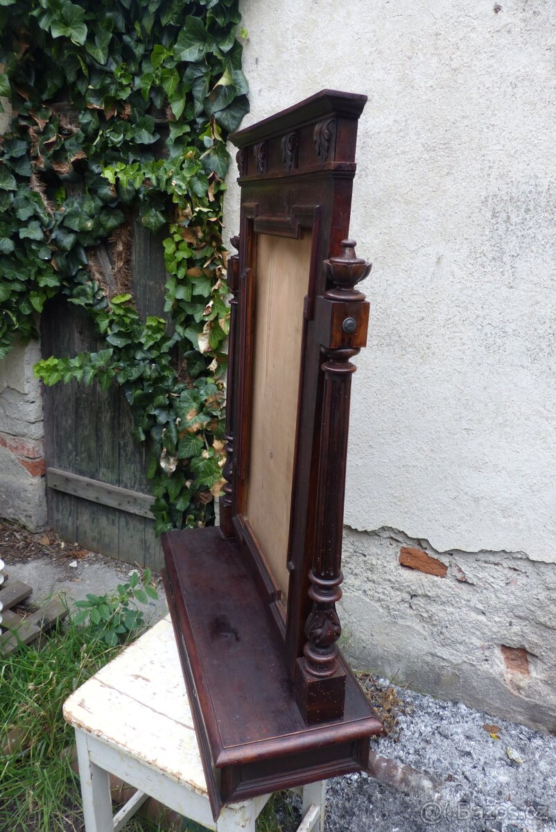 Staré toaletní zrcadlo s vyřezávanými prvky, šuplíky - 3