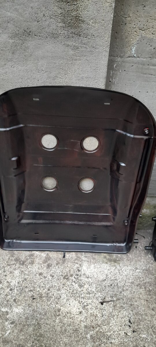 Škoda 110R vaničky sedaček - 3