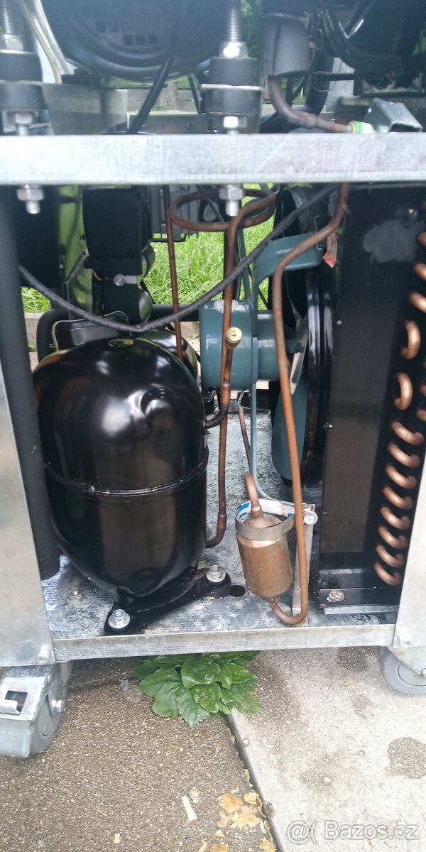 Zmrzlinovy stroj BQ 332 - 3