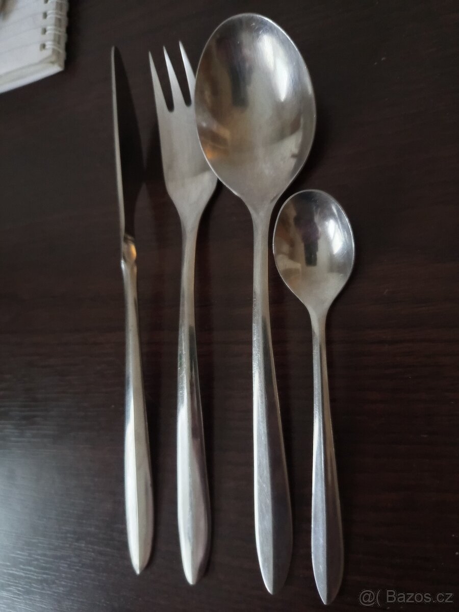 RETRO PRIBORY MONTREAL - 3