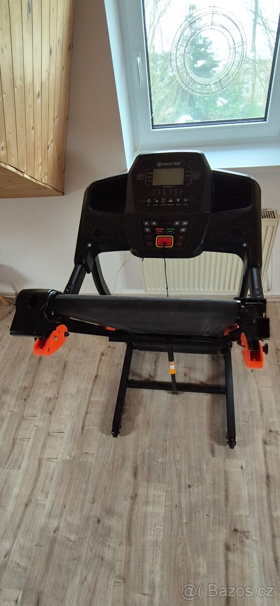 Běžecký pás Master F11 - 3