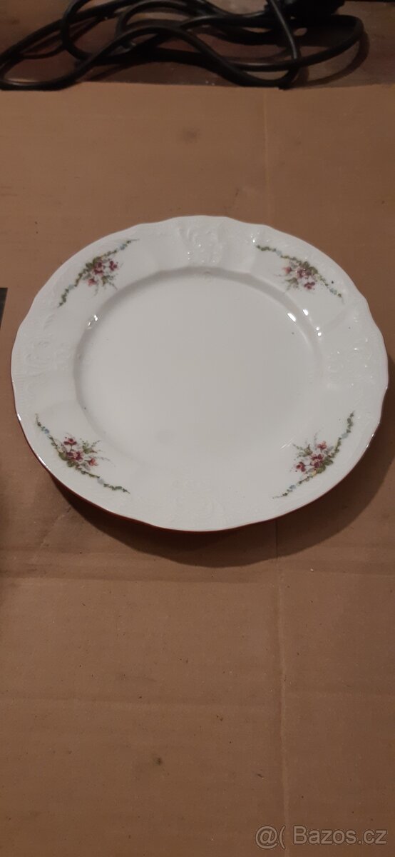 Sada talířů - 3