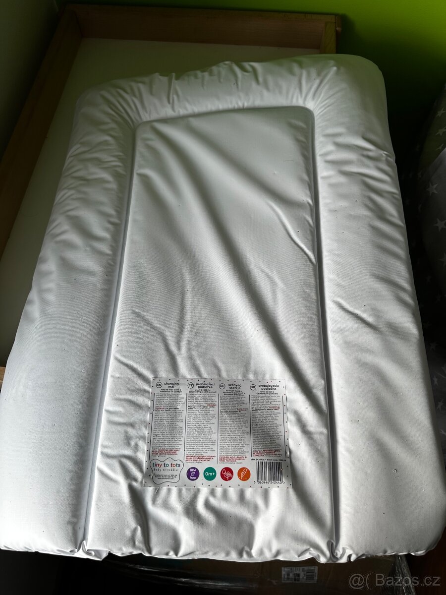 Přebalovací pult - 3