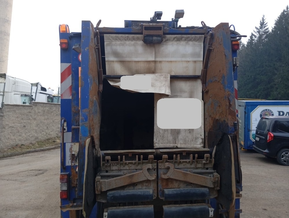 Prodám nástavbu na svoz odpadu - 3
