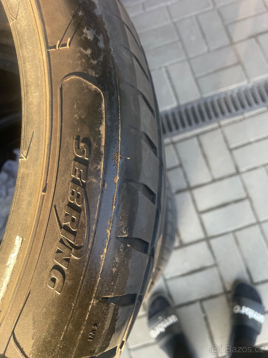 Letní pneu 235/40/19 - 3