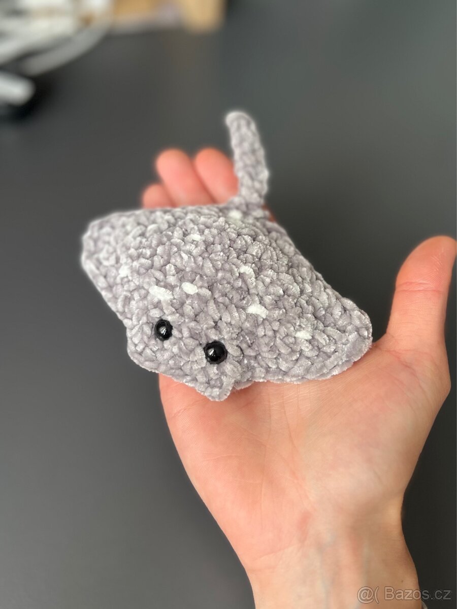 Ručně háčkovaná manta - šedá - 3