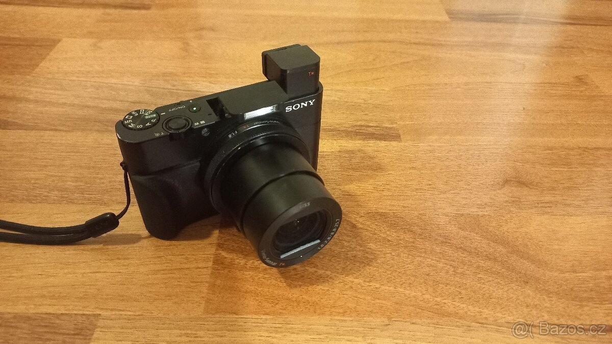 Sony DSC RX100 V a příslušenství - 3