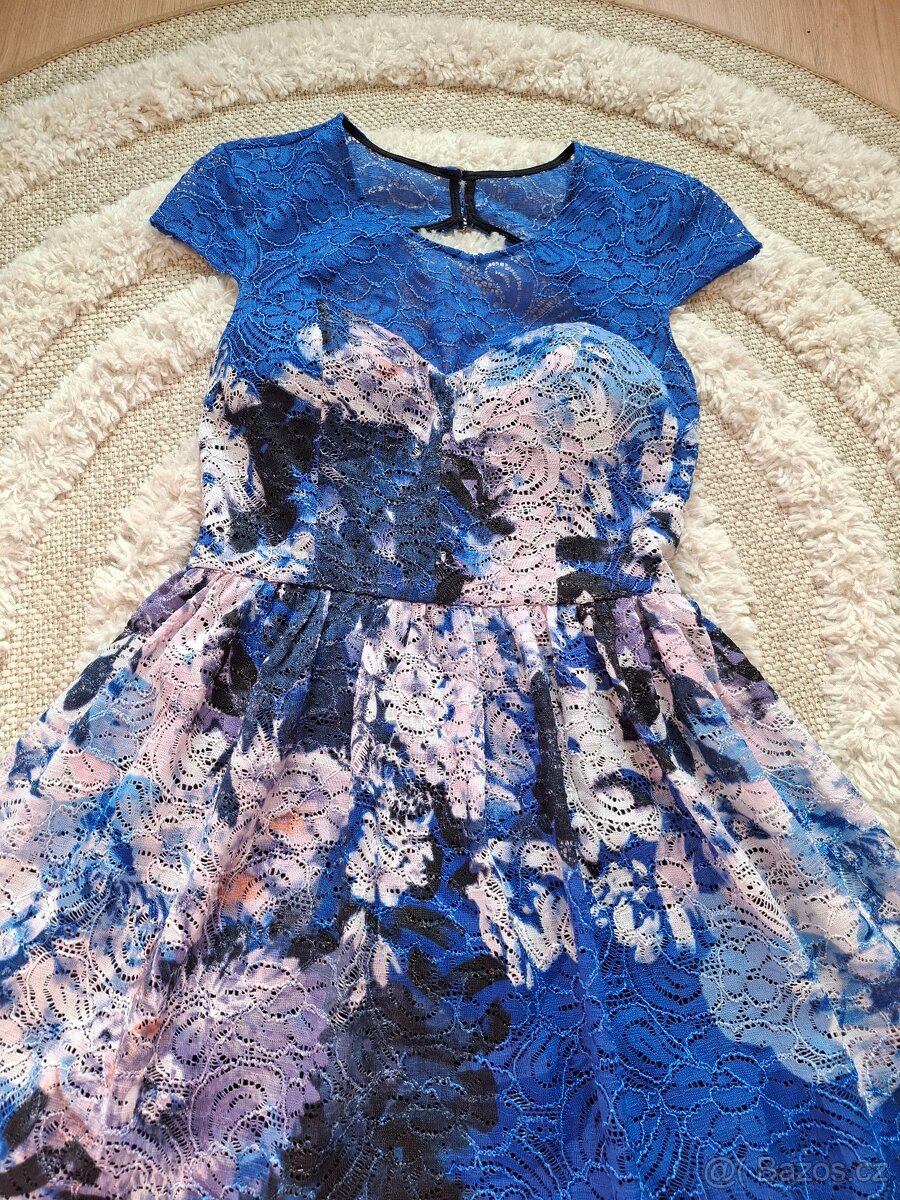 Modré šaty s krajkou Guess - 3