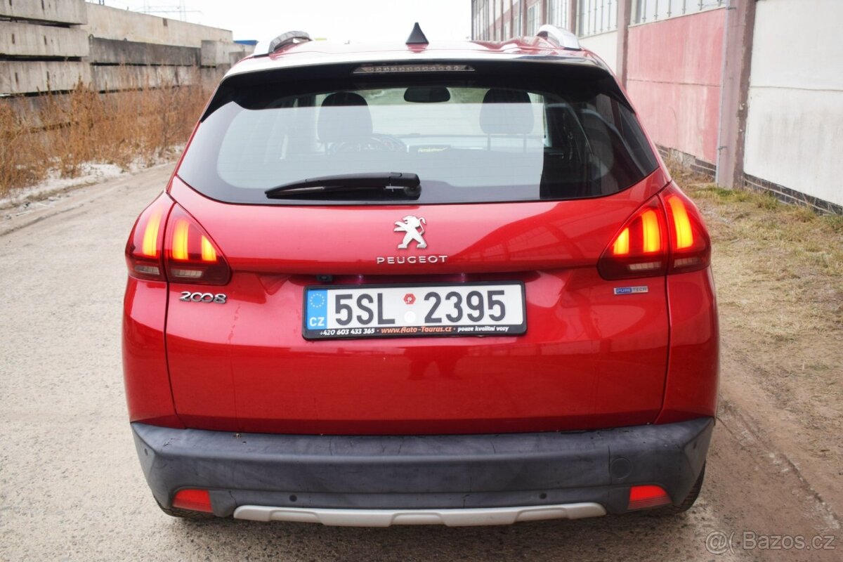 Peugeot 2008 1.2 PureTech ALLURE/VÝBAVA/MAN - 3