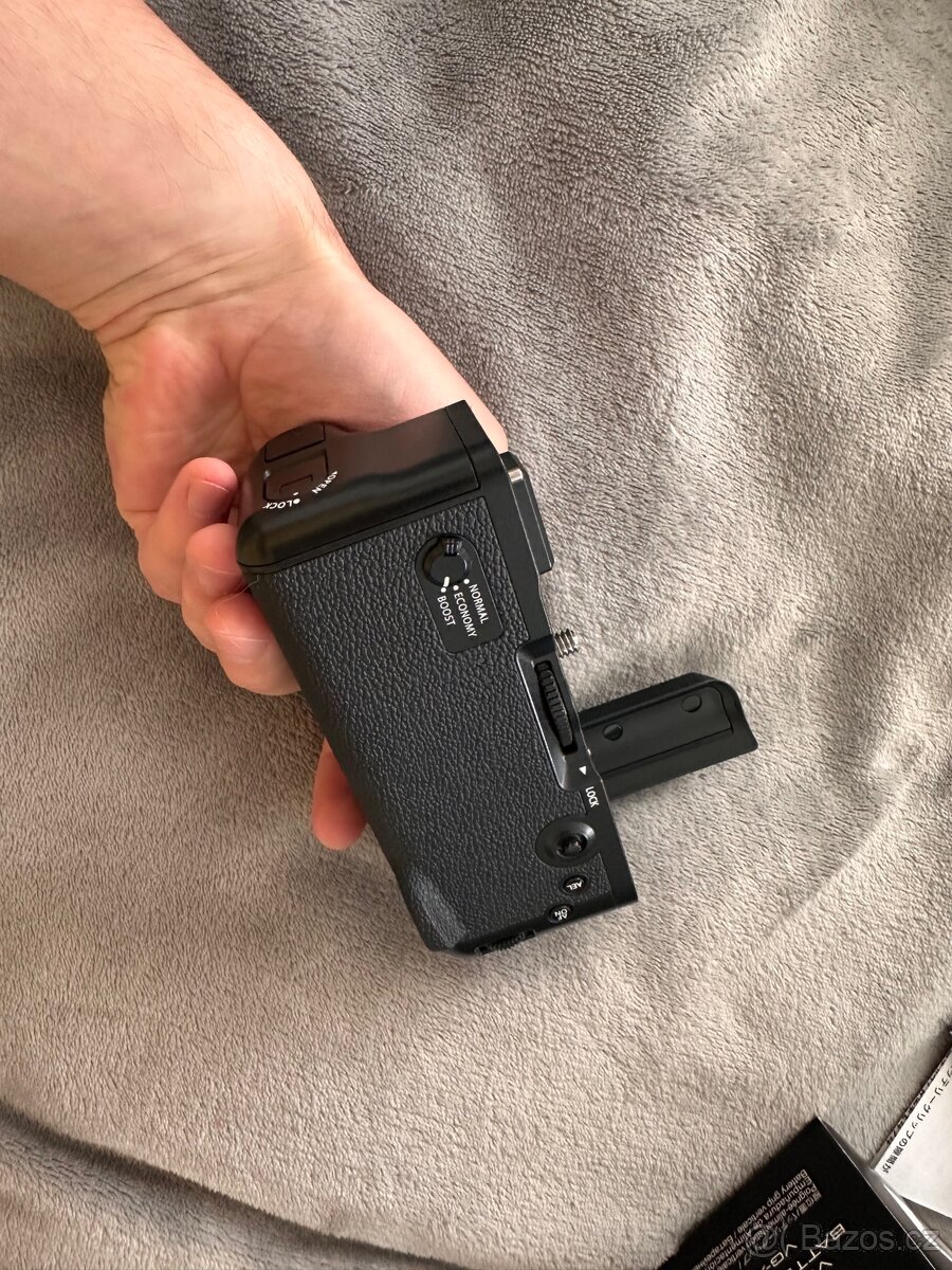 Vertical battery grip VG-XT4 - 3