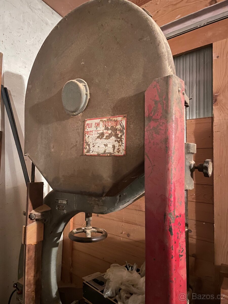 Pásová pila Tos - 3