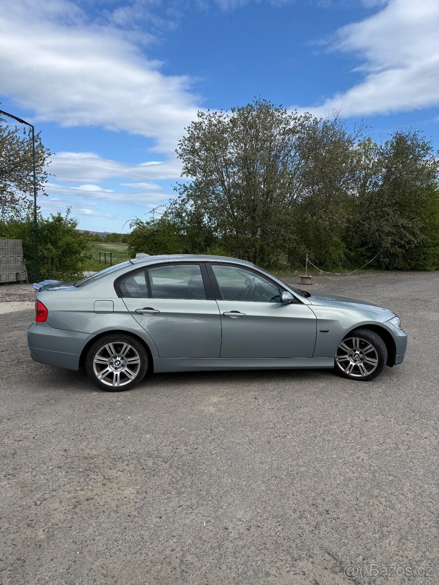 BMW E90 320d - 3