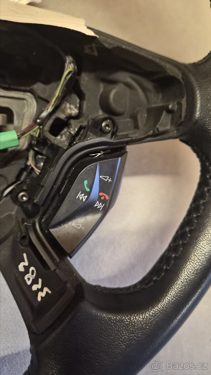 Volant Ford focuc mk.3 - 3