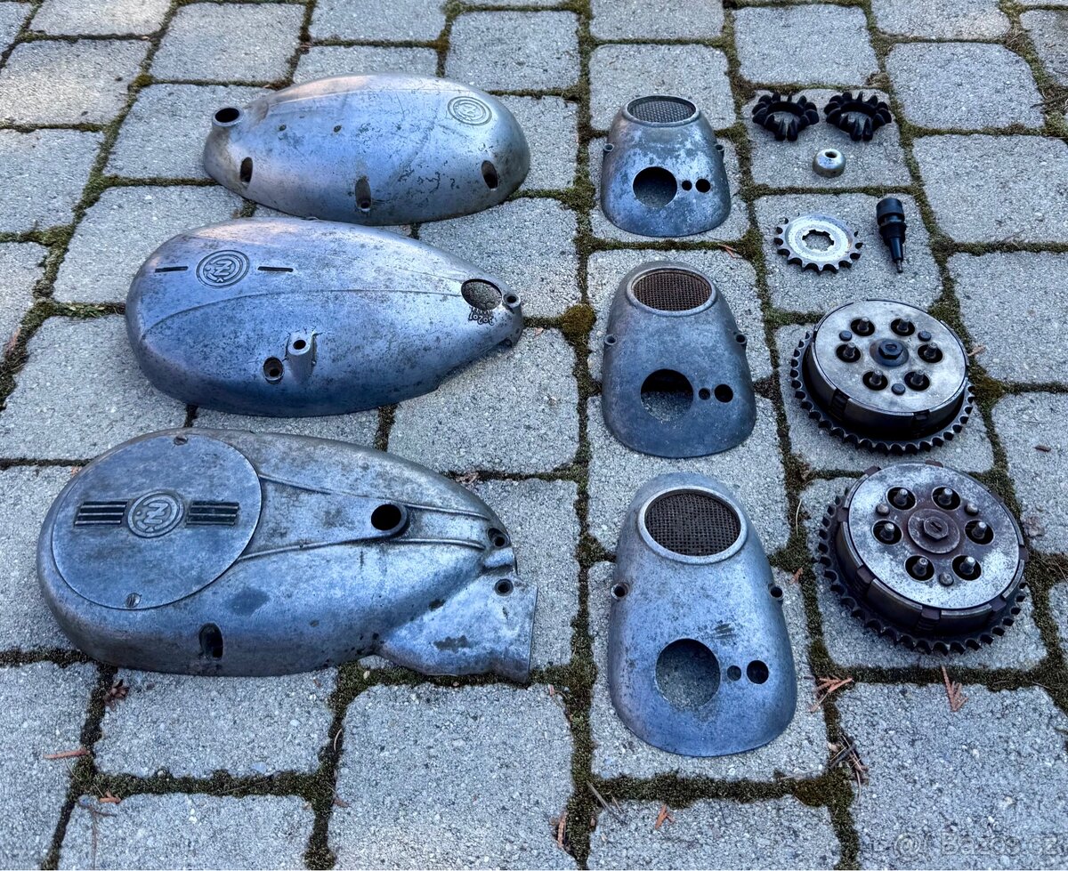 ČZ 125 B T 125 150 C, kývačka - díly motoru - 3