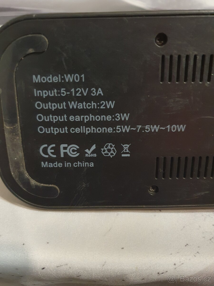 Bezdrátová nabíječka pro telefon a sluchátka Apple - 3