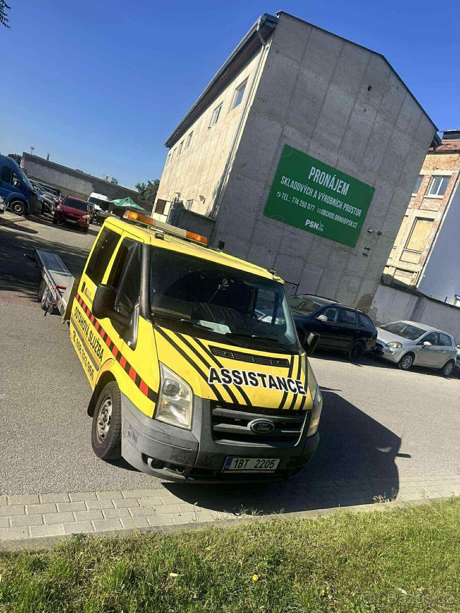 Prodám Ford transit odtahovy speciál - 3