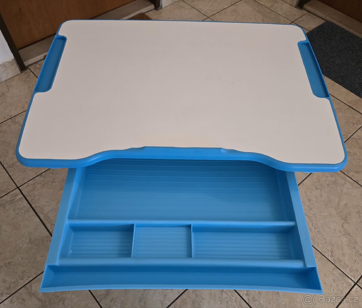 Dětský rostoucí stůl a židle. - 3
