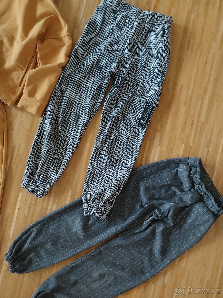 Letní kalhoty, teplaky... vel. 116, 122 - 3