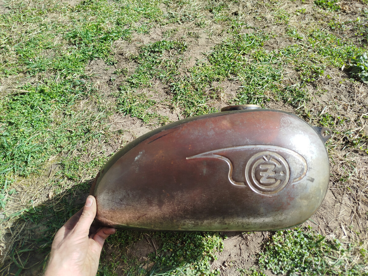 Nádrž ČZ 450 453 455 - 3