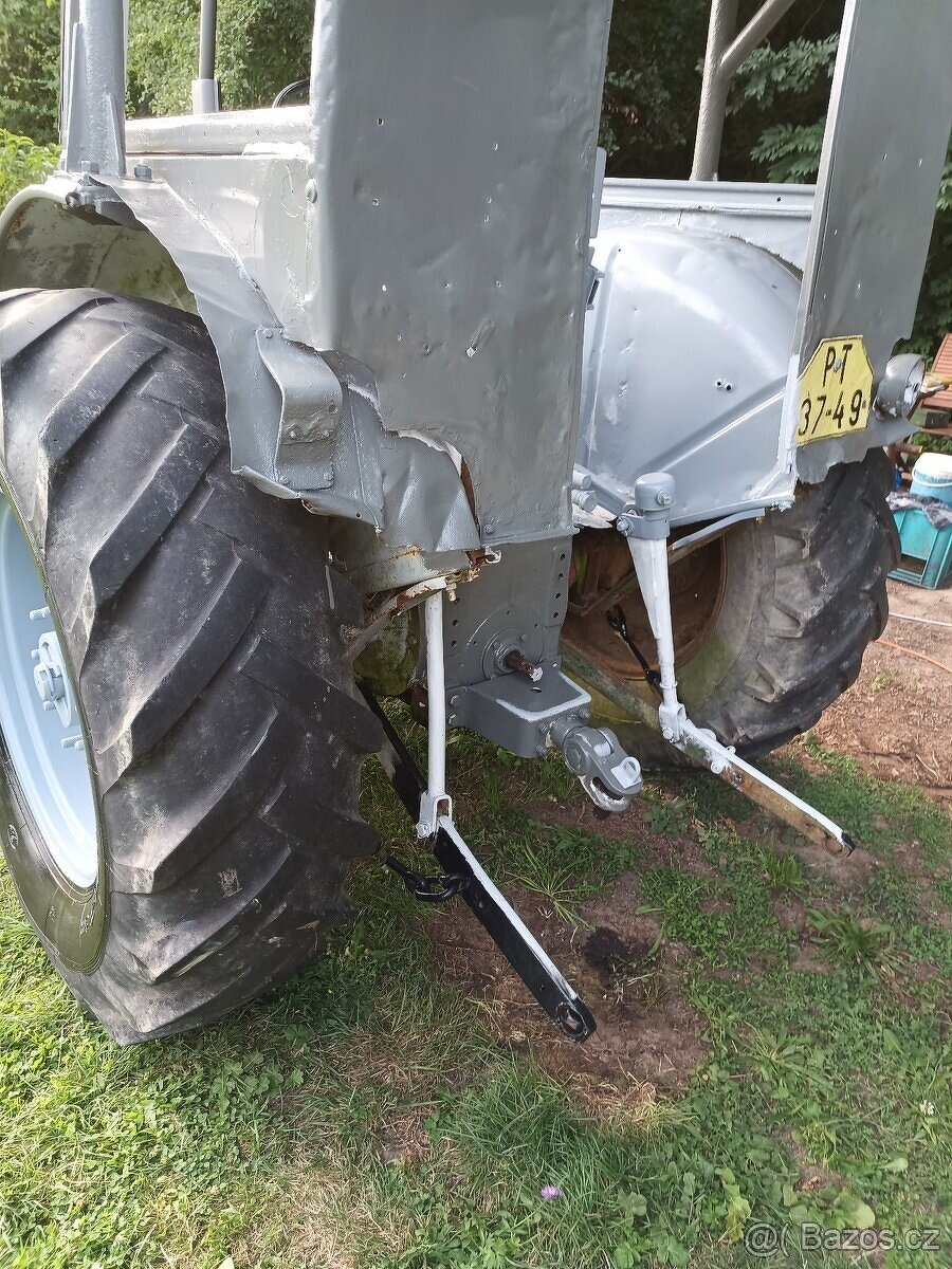 Traktor Zetor Super 50 - 3