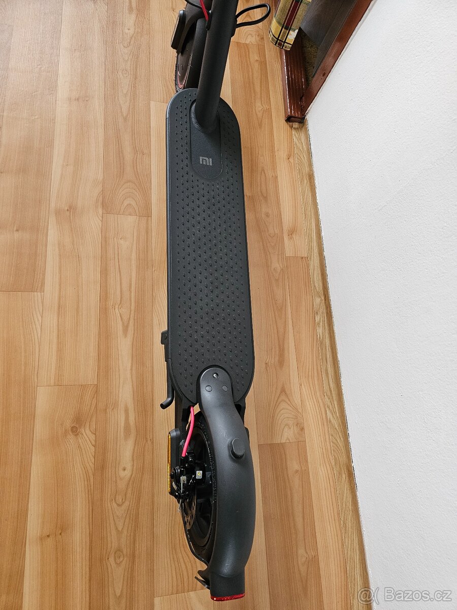 Prodám elektrokoloběžku Xiaomi scooter 2 pro - 3