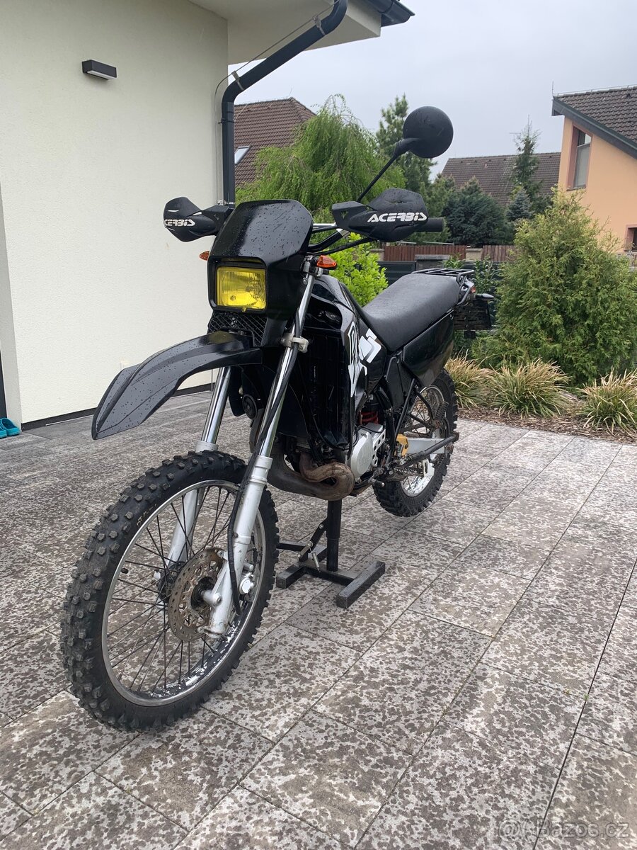 Yamaha DT 125