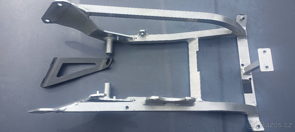 PODSEDLOVY RAM MOTOHOLDERS NA SUZUKI GSX-R 1000 K3 - K4 - 3