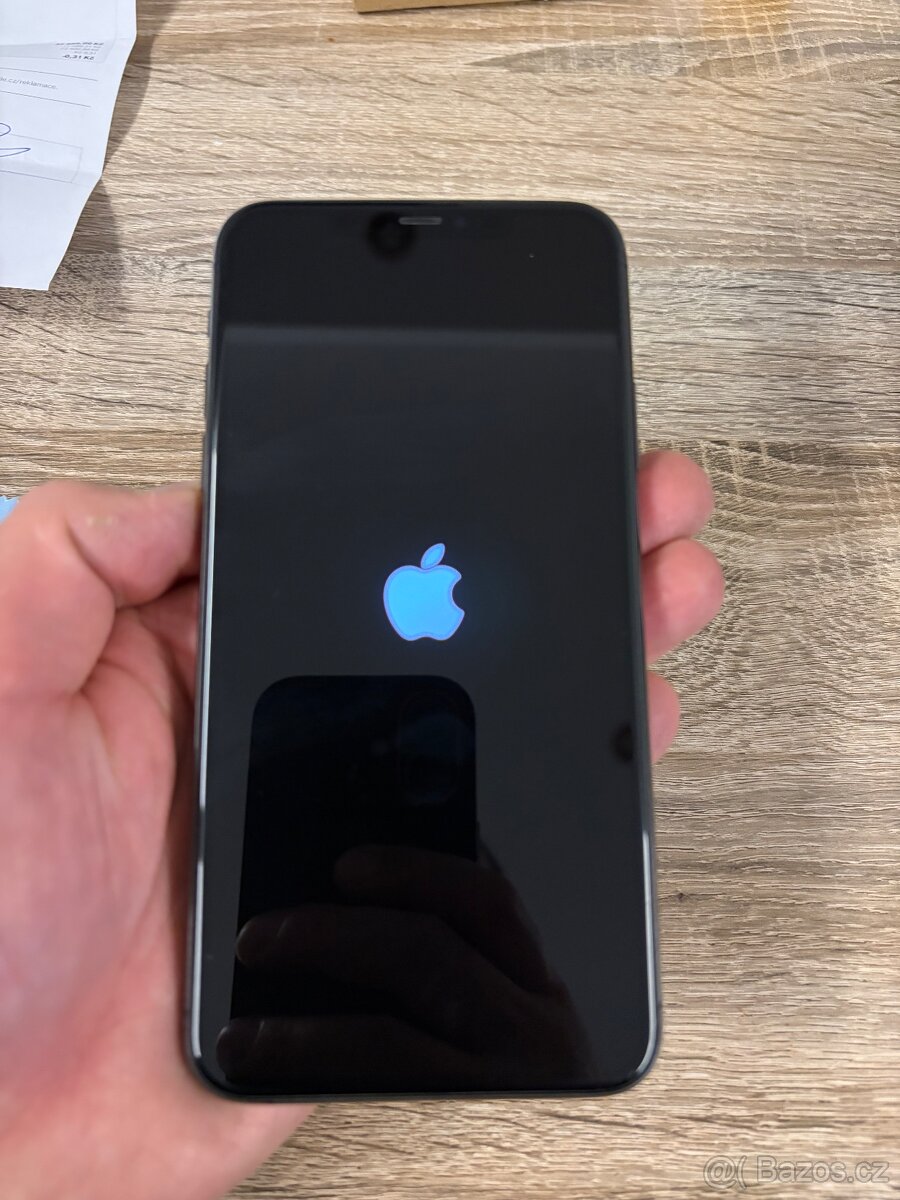 IPhone 11 Pro Max 256gb vesmírně šedá - 3