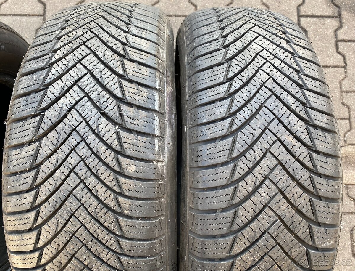 zimní 215/65 R16 a 275/50 R20 - 3