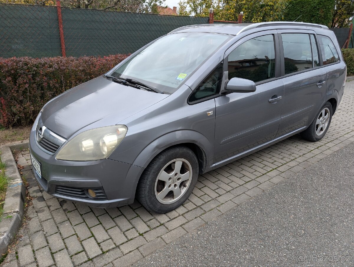 Opel Zafira 1.6i, 7 mist - 3