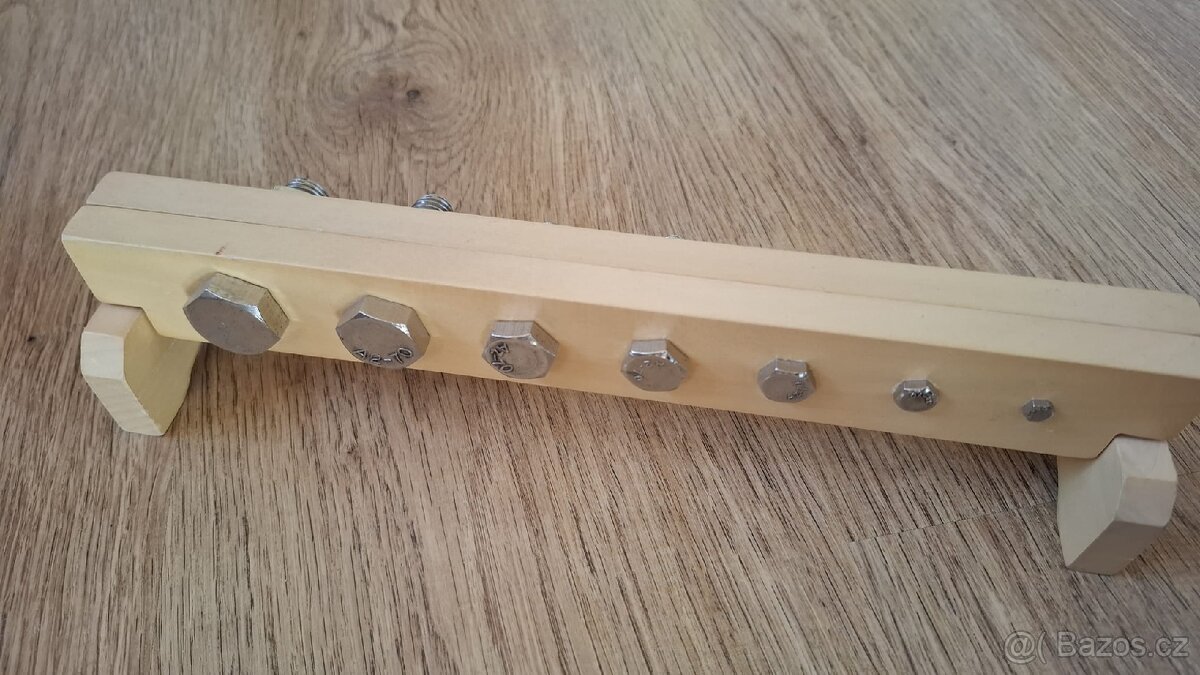 Montessori A280 stojan se šrouby varianta A - 3