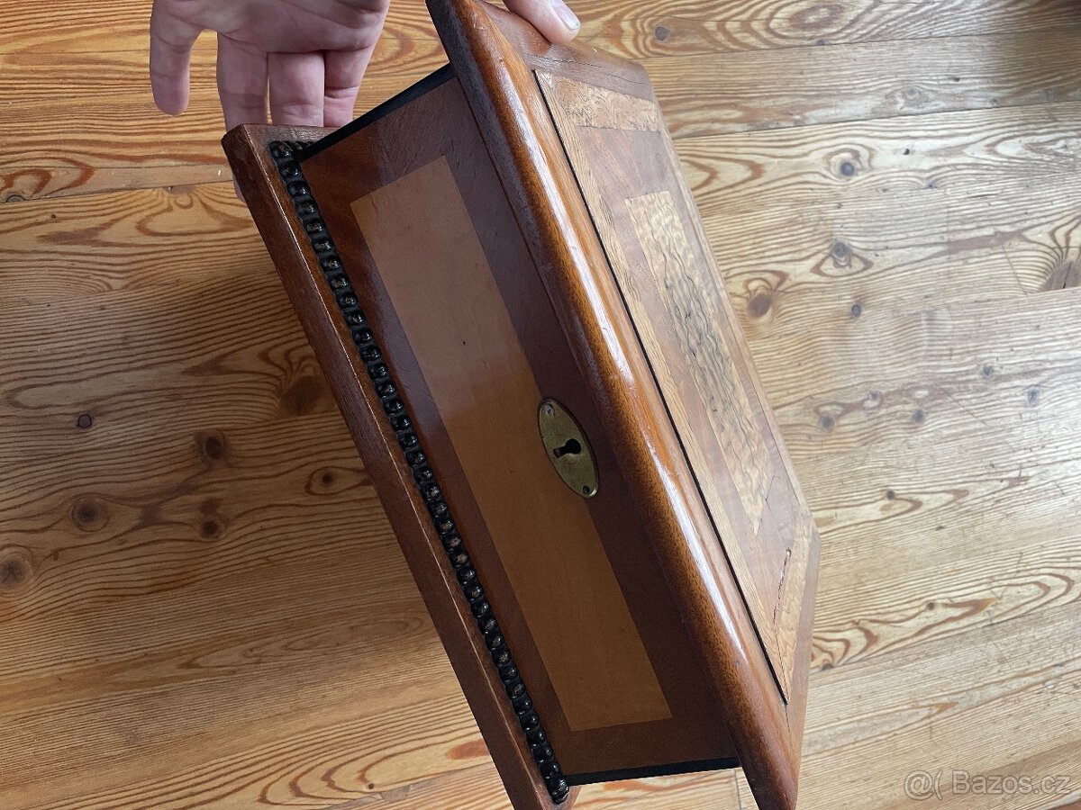 Starožitná šperkovnice - 3