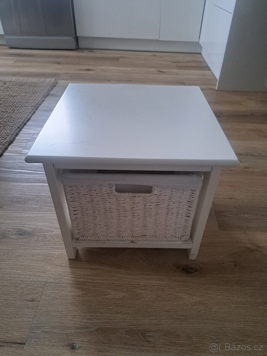 Prodám nocni stolek - 3