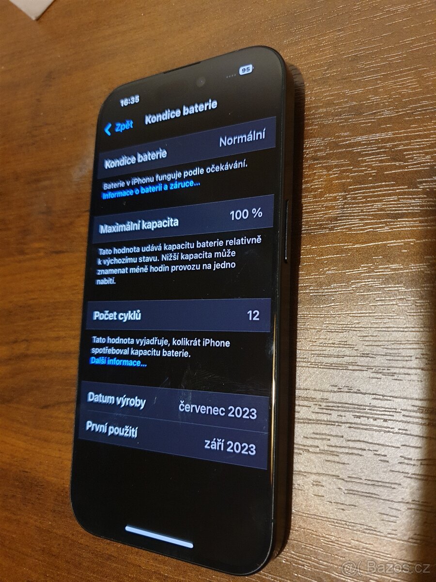 Apple iPhone 15 Pro 128 GB modrý titan - 3