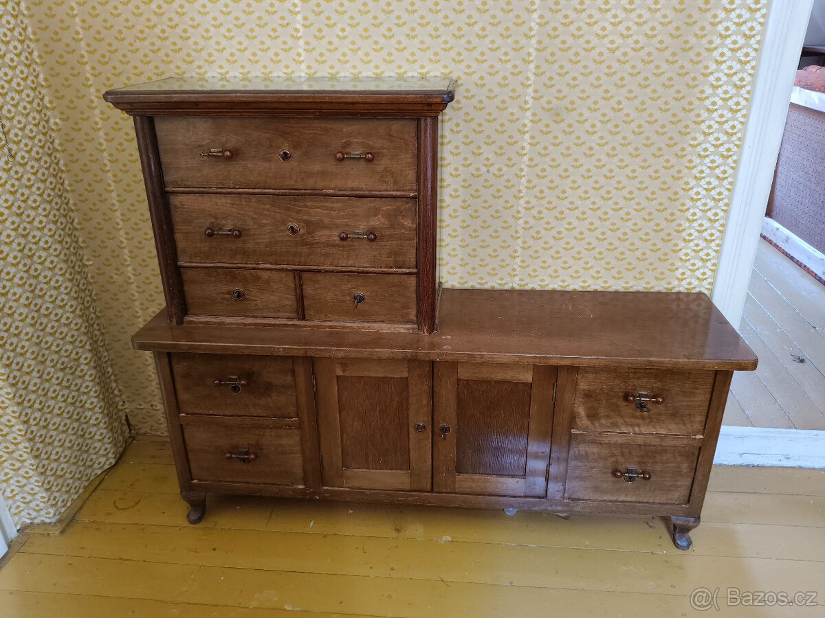 Dřevěná skříňka - 3