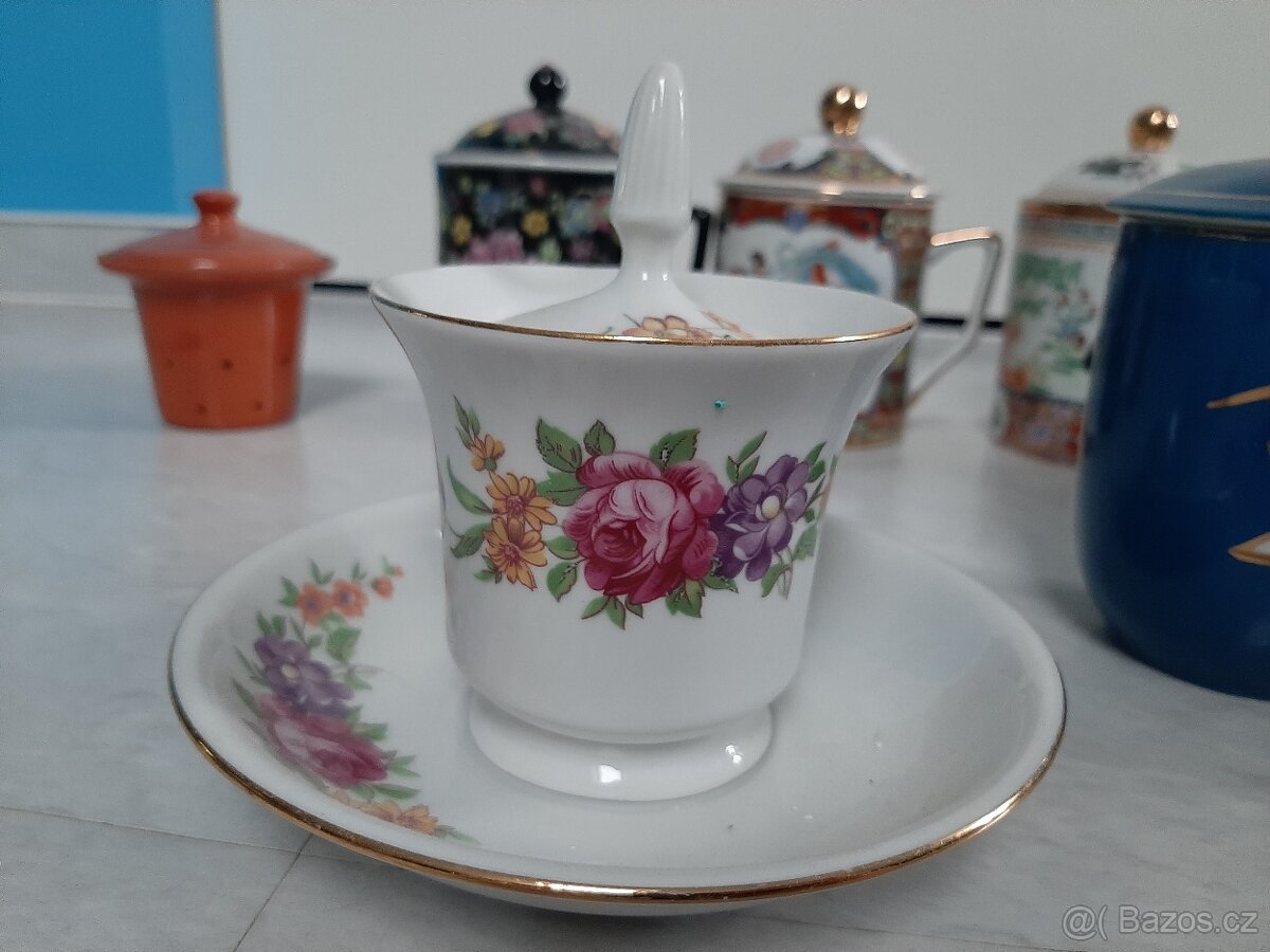 Hrnky s pokličkami - 3